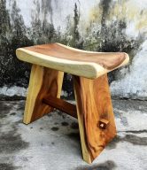 CURVED STOOL 50CM | 21101