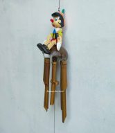 WIND CHIMES PINOCCHIO ½ CO 30 CM (MOQ. = 10 PCS) | TIM-104